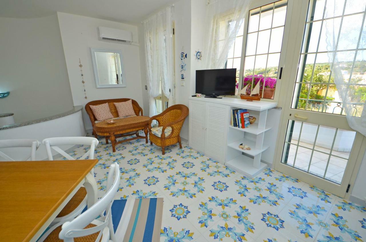 トッレ・ヴァード Casa Baia Vista Mareヴィラ エクステリア 写真